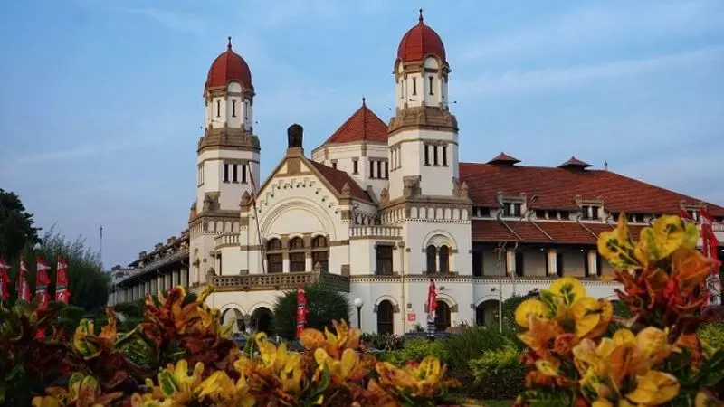 Keajaiban Arsitektur dan Legenda Lawang Sewu: Destinasi Wisata Ikonik di Semarang