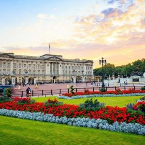 Istana Hampton Court, Objek Wisata Populer di London